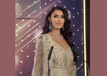 Glamorous Deana Uppal hosts the prestigious Asian Achievers Awards-World Media Network