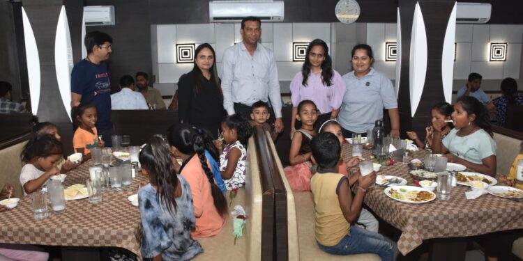 Vastu Dairy celebrates World Food Day with fine dining for slum kids