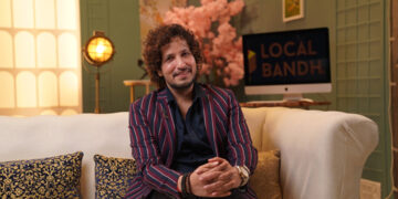 Fashion World Two Sensations Milind Soman and Vikram Phadnis on one Platform Local Bandhan