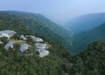 Getaways near Mumbai for Luxurious Staycation with friends and family