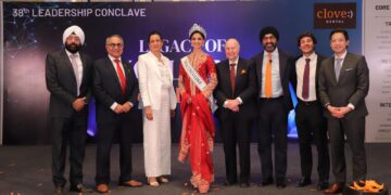 Miss Universe India 2024 Rhea Singha Honours Clove Dental Specialists at Prestigious Award Ceremony 
